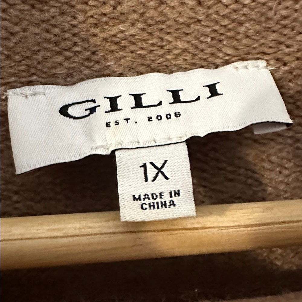 Gilli ColorBlock Sweater - Picture 2 of 3